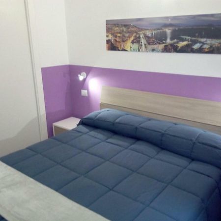 Gradoni Di Chiaia Twenty Three Bed & Breakfast Наполи Екстериор снимка