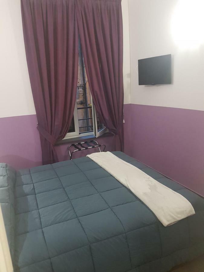 Gradoni Di Chiaia Twenty Three Bed & Breakfast Наполи Екстериор снимка